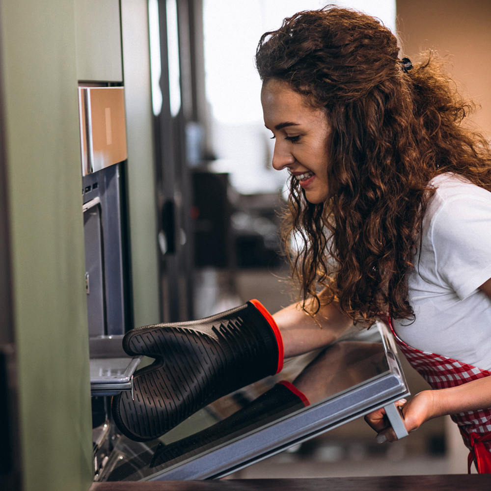 Wood-Fired vs. Gas Pizza Ovens: Which One is Right for You?