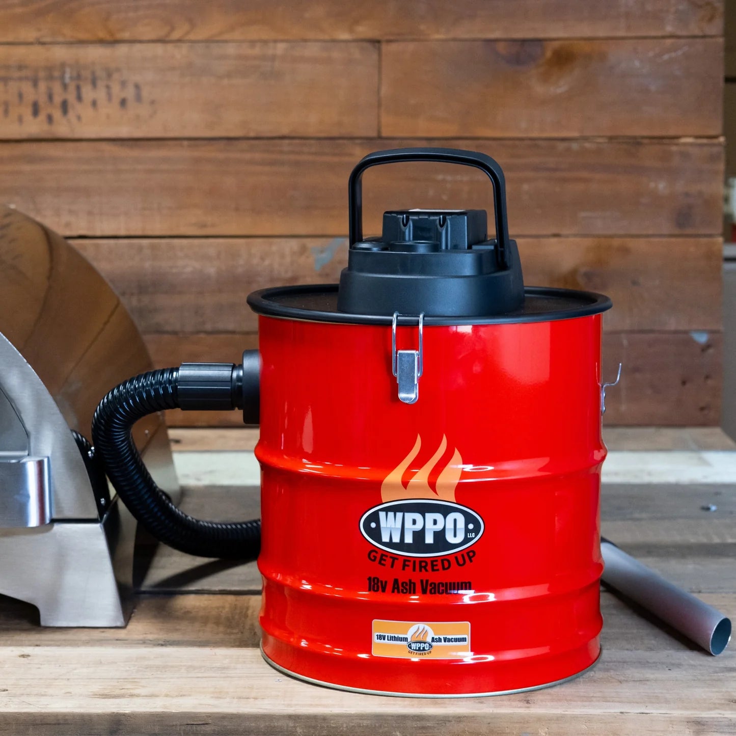 18V Rechargeable Ash Vacuum w/Attachments