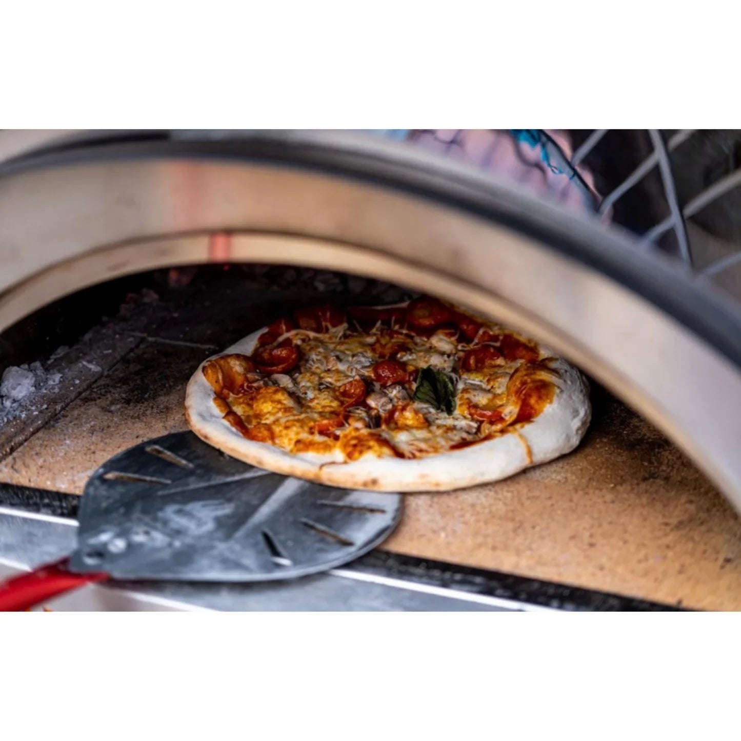 7" Round Pro Pizza Peel w/Break Down Handle